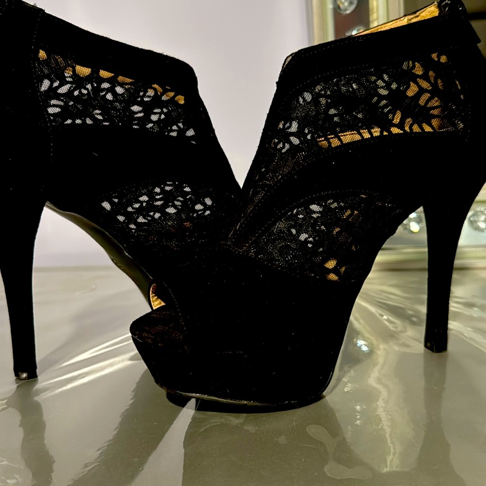 It’s in good conditions nothing Brocken